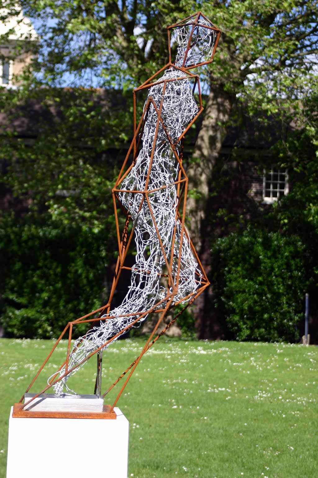Between The Lines (abstract figurative sculpture) by sculptor Ian Campbell-Briggs